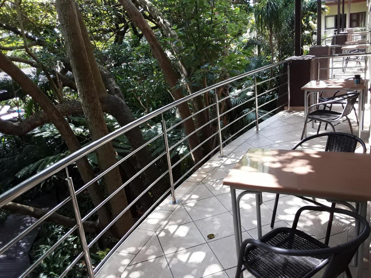 Saint Lucia Estuary Forest Lodge מראה חיצוני תמונה