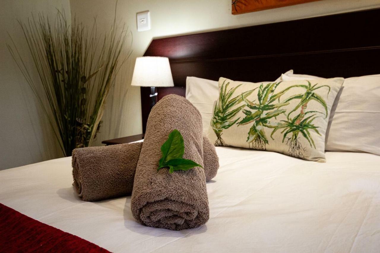 Saint Lucia Estuary Forest Lodge מראה חיצוני תמונה